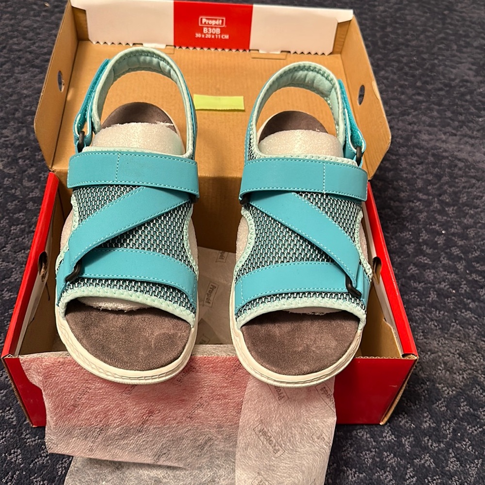 COPY - Propet lightweight sandals, size 9.
